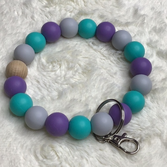 #183. Handmade Silicone bead wristlet. Made with bpa free 15mm silicone beads. - Picture 2 of 3
